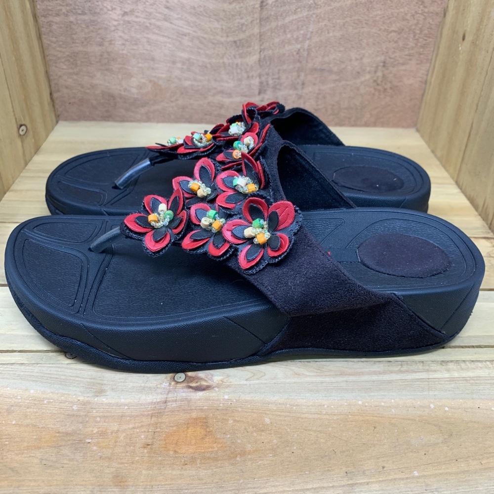 🌺 Metro Wear Wedge Sandals - Size 7